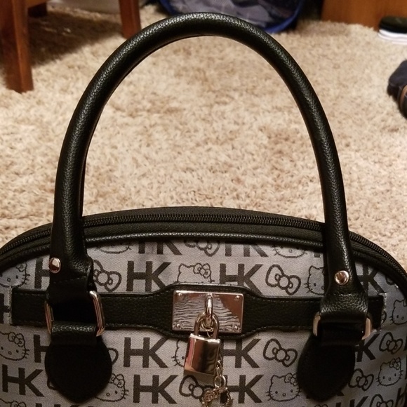 Loungefly Sanrio Hello Kitty Purse - Picture 8 of 8